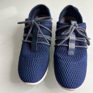 Woman’s Cole Haan Sneakers